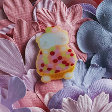 Load image into Gallery viewer, Yummoso Melon Tart Pin
